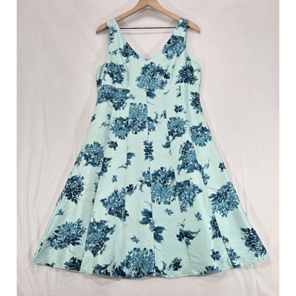 Vintage Ann Taylor Silk Babydoll Dress Floral Flare Y2K Fairy Whimsy Cottage 10